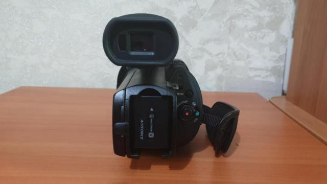 Продам  Видеокамеру sony - 2