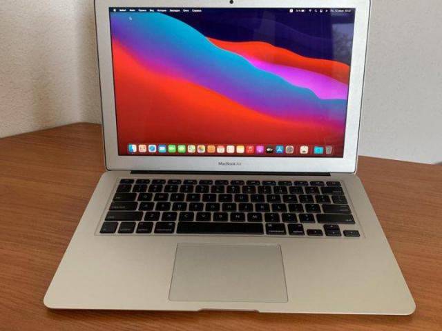 Продам  MacBook Air 13 2017 отличный - 1