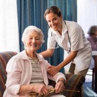 Ирландия. Требуются помощники по медицинскому обслуживанию для дома престарелых.