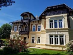 Продажа виллы 870 м2, земельный участок 1 702 м2 в курортном городе Теплице